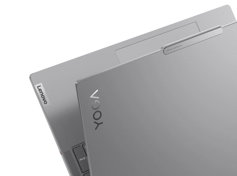 Un portátil Lenovo Yoga abierto en forma de V
