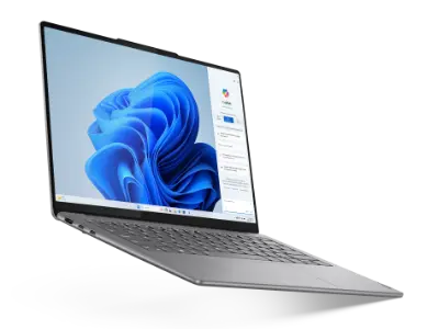 Vista del ángulo izquierdo del Lenovo Yoga Slim 7