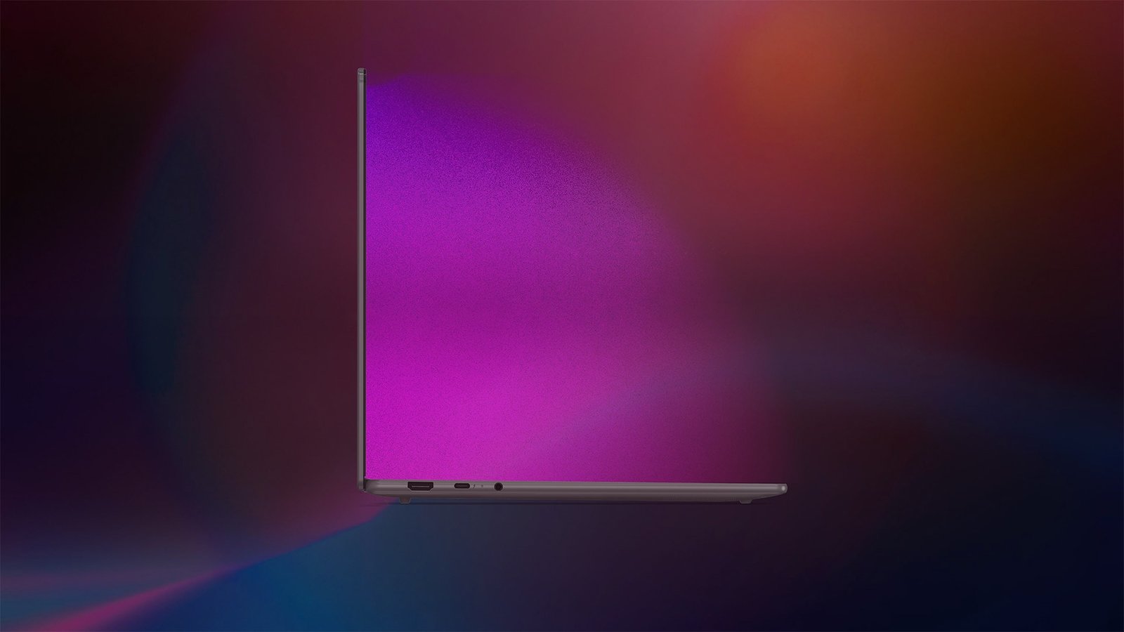 Vista del perfil izquierdo del Yoga Slim 7i de 9.ª generación (15" Intel), mostrando su diseño delgado